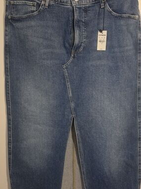 Express Men’s Medium Blue Slim Straight Jeans